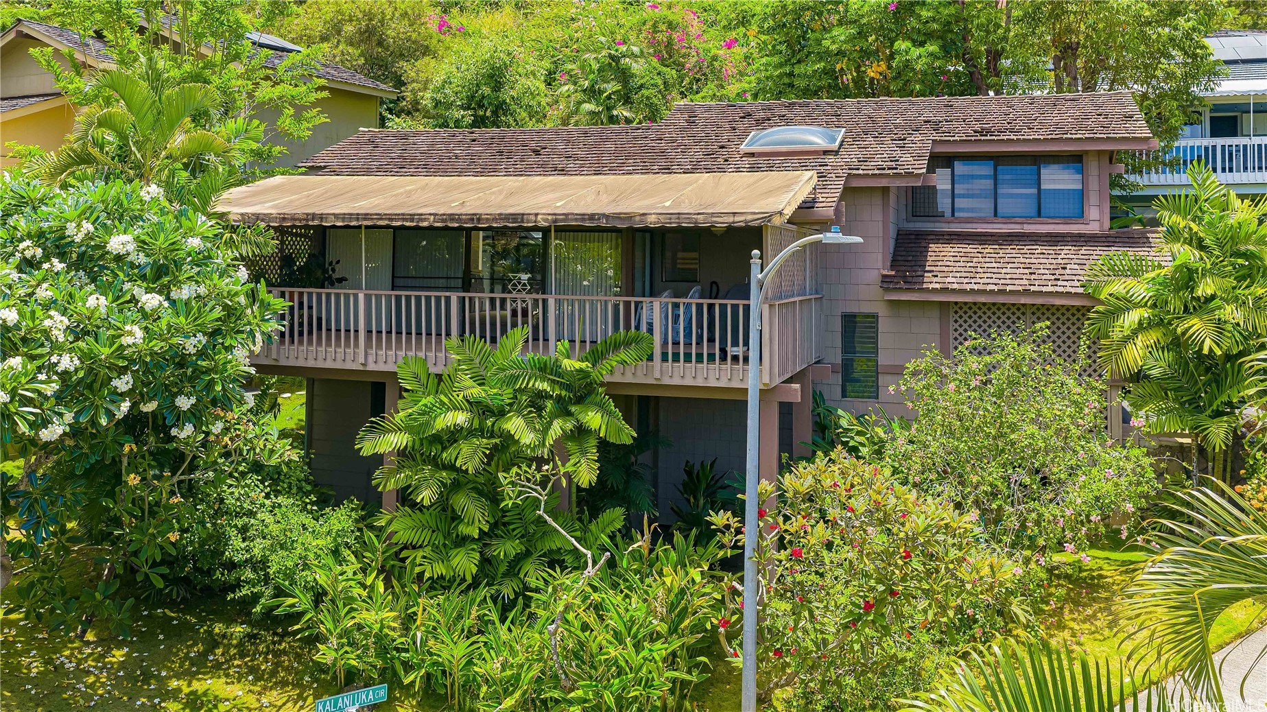 カハラ・ワイアラエ | 1593 Kalaniuka Circle, Honolulu, HI 96821