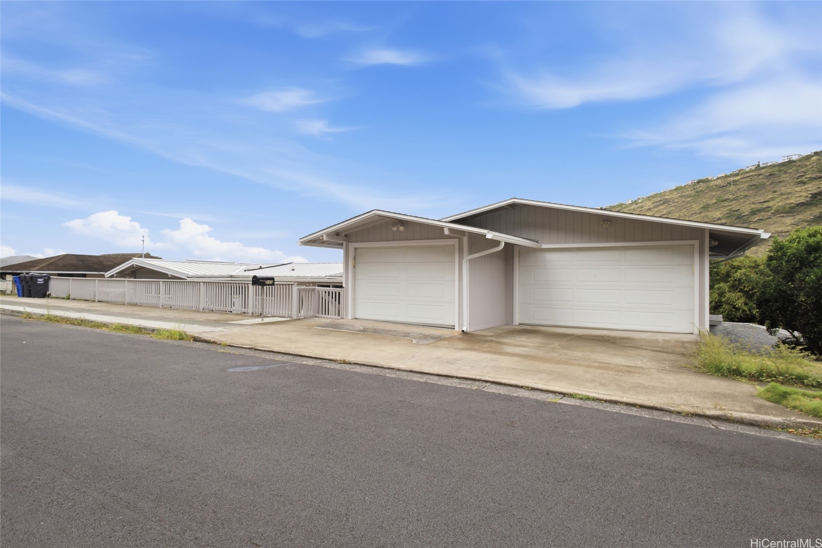 カハラ・ワイアラエ | 920 Leighton Street, Honolulu, HI 96821