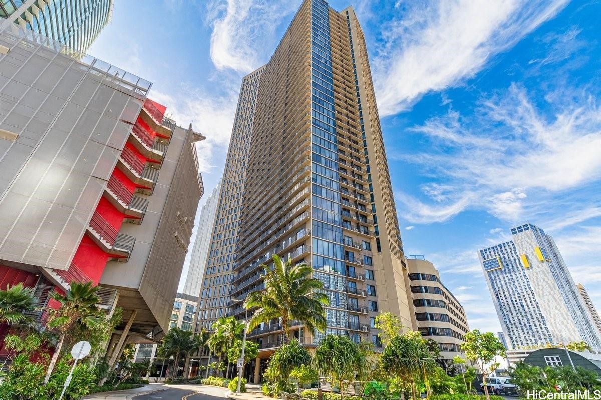 カカアコ・ダウンタウン | 987 Queen Street, Honolulu, HI 96814