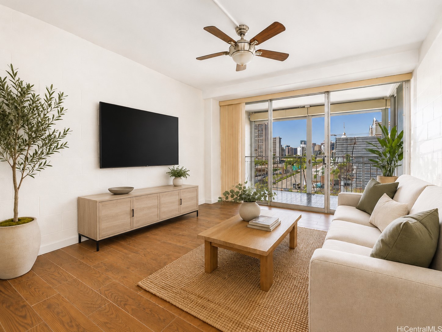1415 Victoria Street, Honolulu, HI 96822