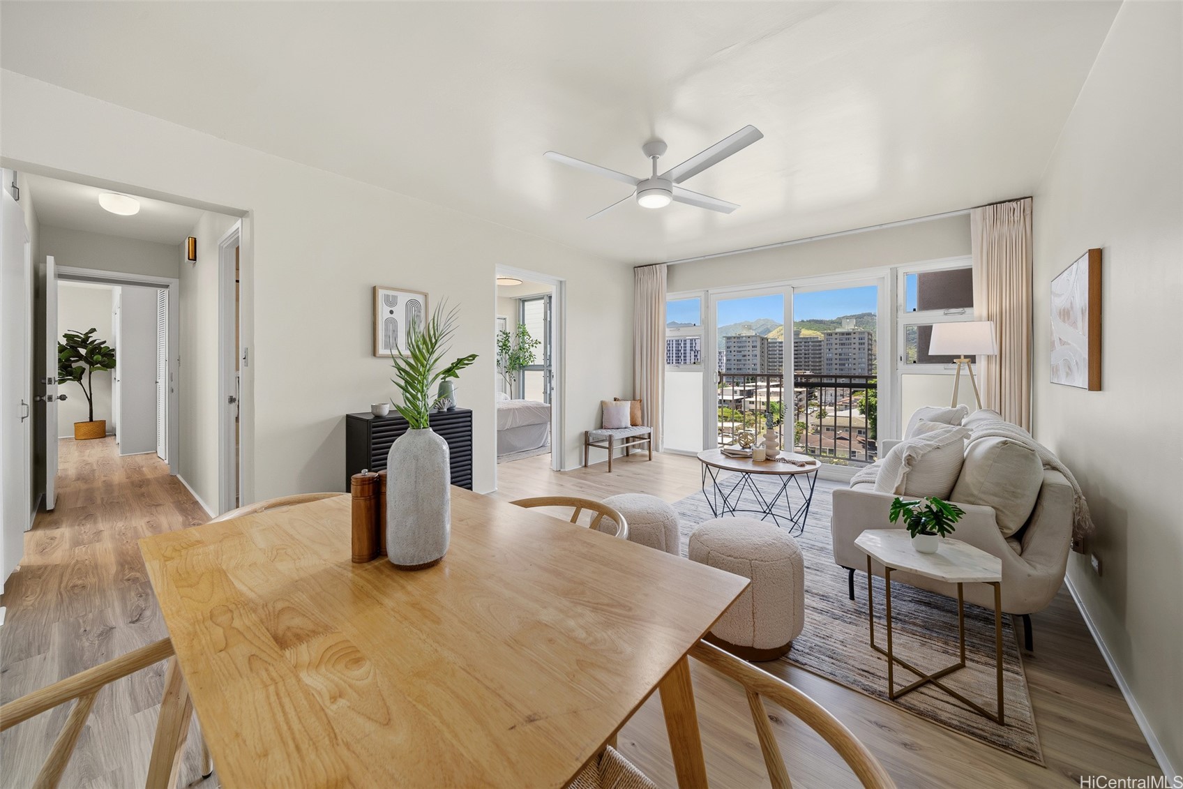 2440 Date Street, Honolulu, HI 96826
