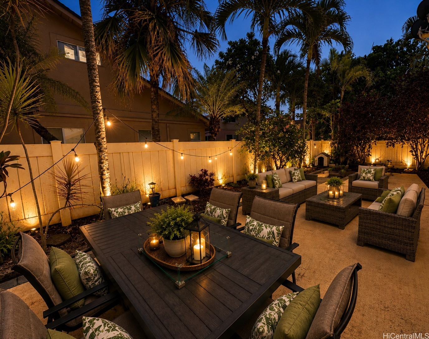ソルトレイク | 94-202 Loku Place, Waipahu, HI 96797