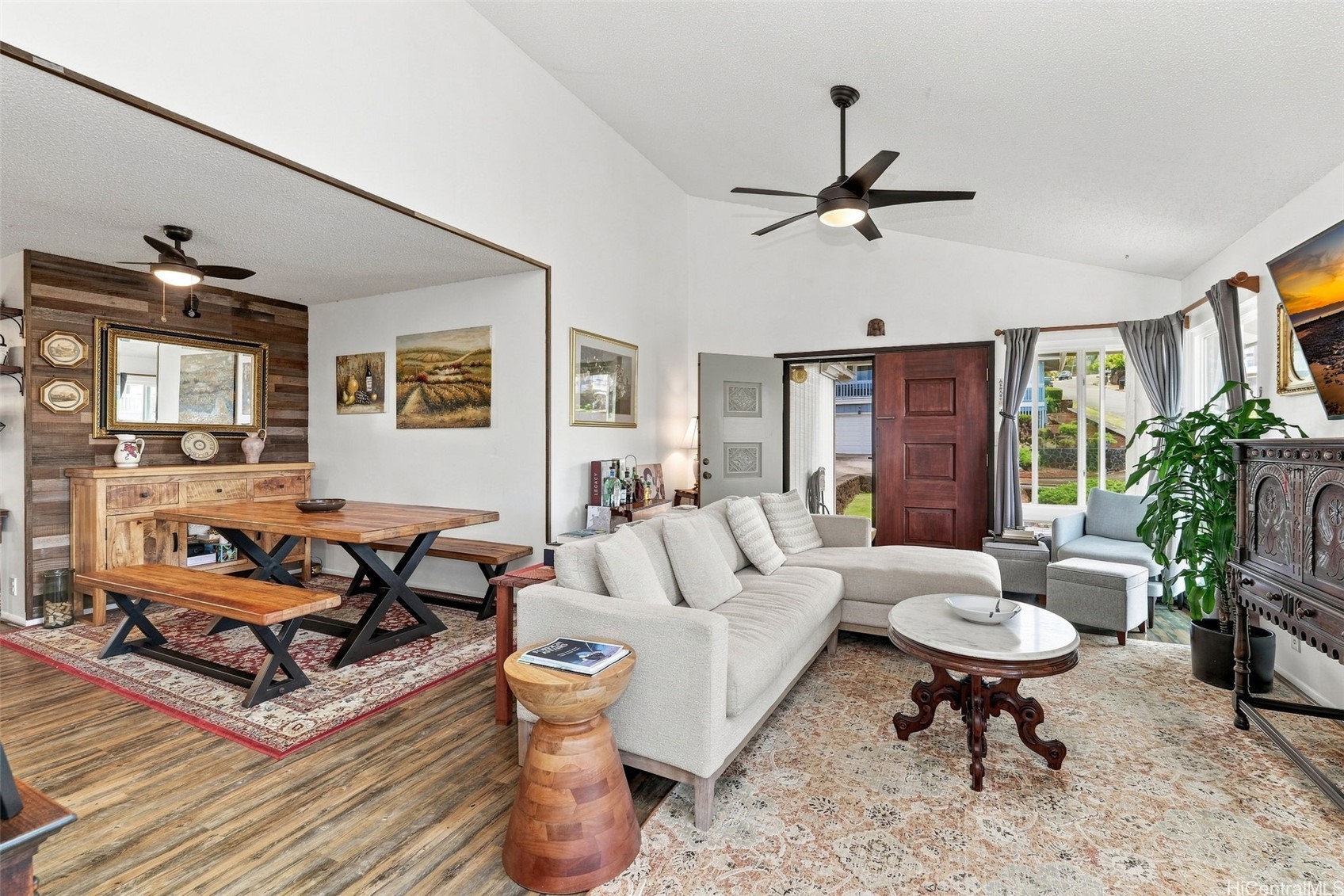 ソルトレイク | 98-1022 Kupukupu Place, Aiea, HI 96701