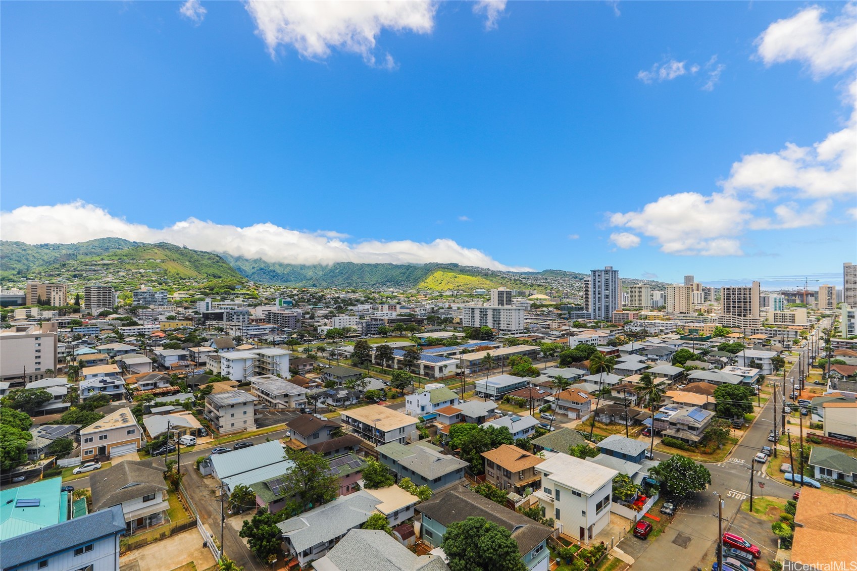 1750 Kalakaua Avenue, Honolulu, HI 96826