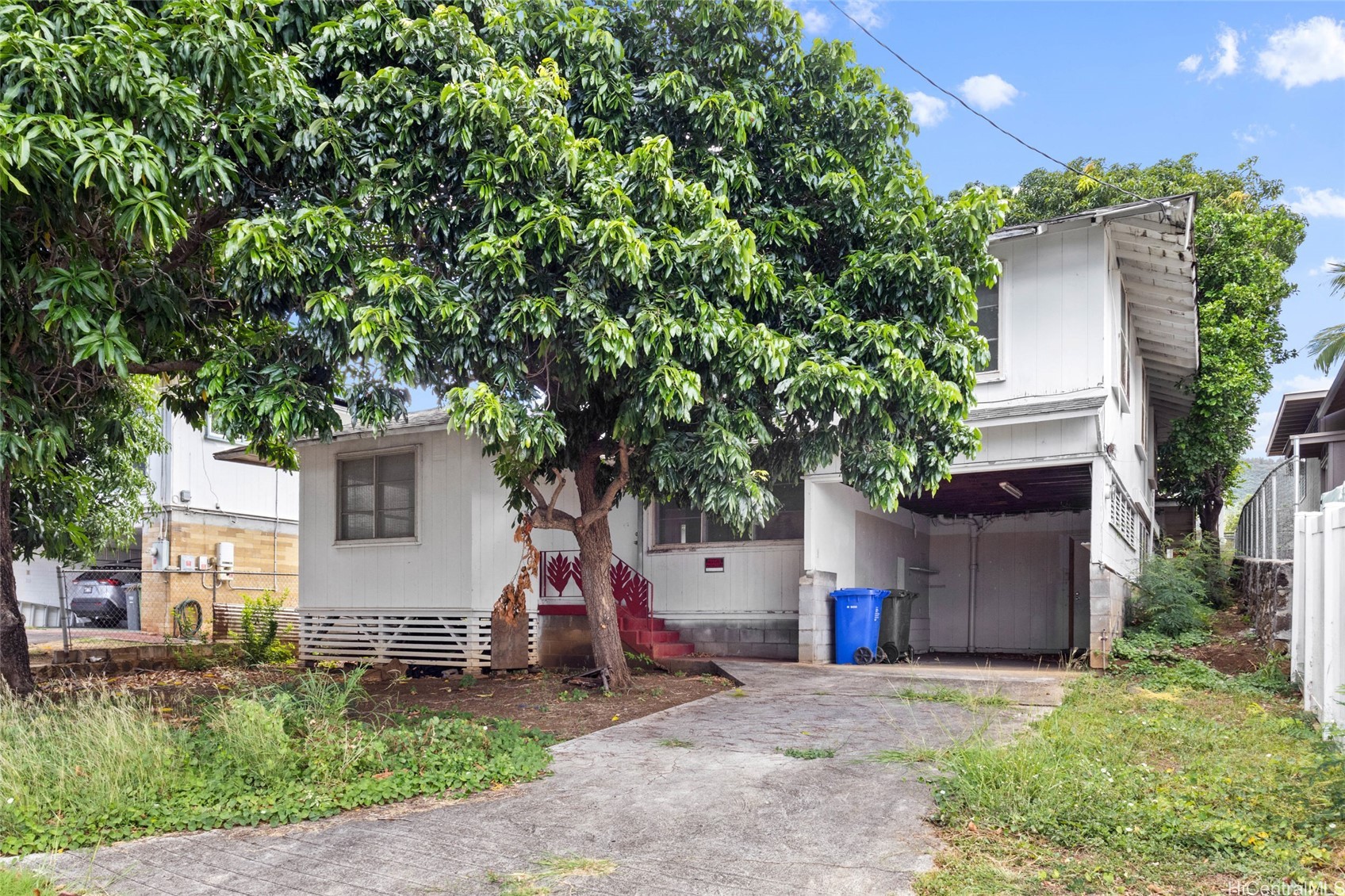 2522 Puaena Place, Honolulu, HI 96822