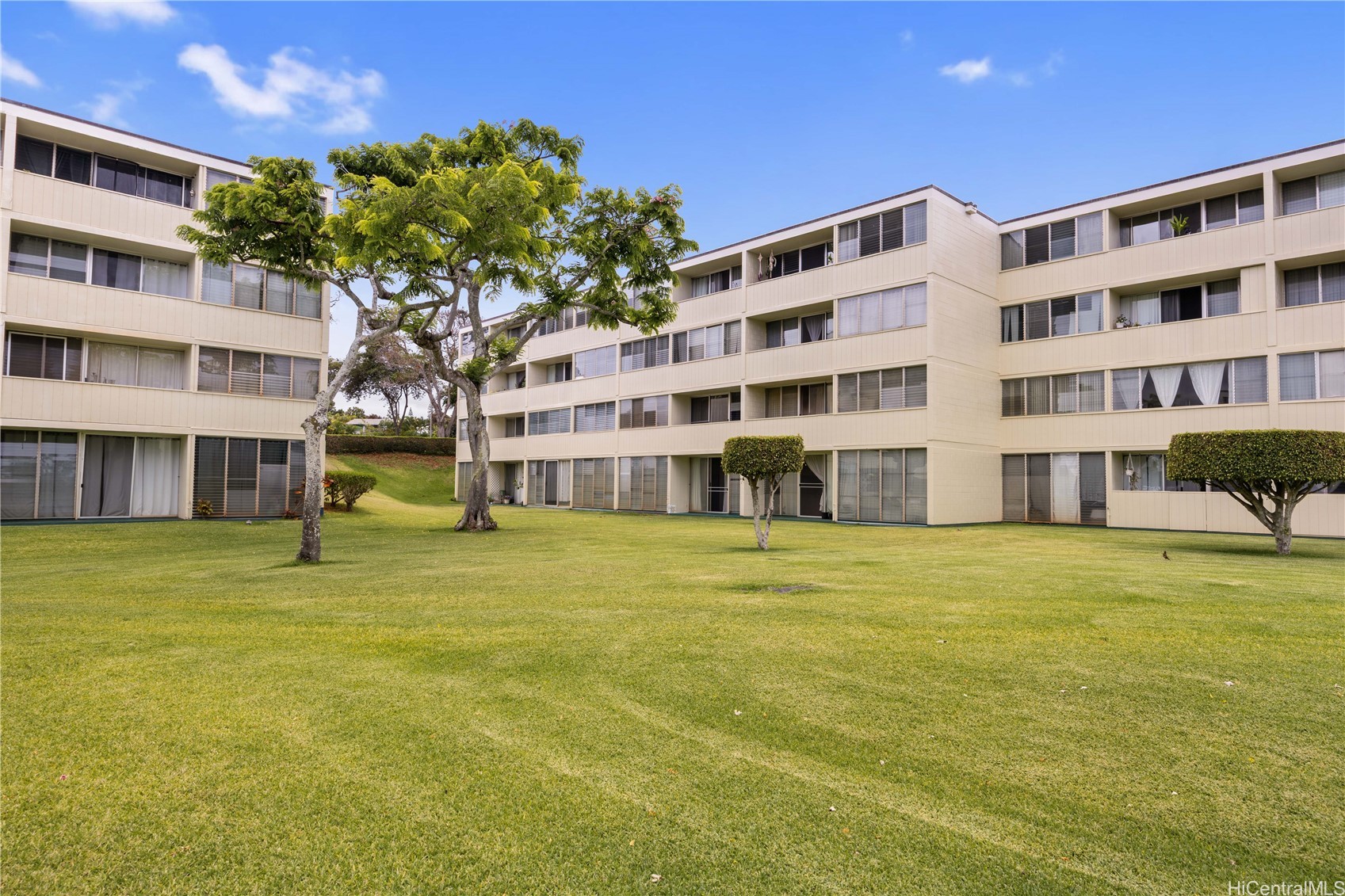 ソルトレイク | 95-029 Kuahelani Avenue, Mililani, HI 96789