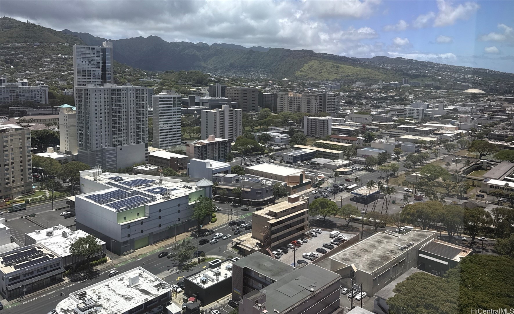 カカアコ・ダウンタウン | 930 Kaheka Street, Honolulu, HI 96814