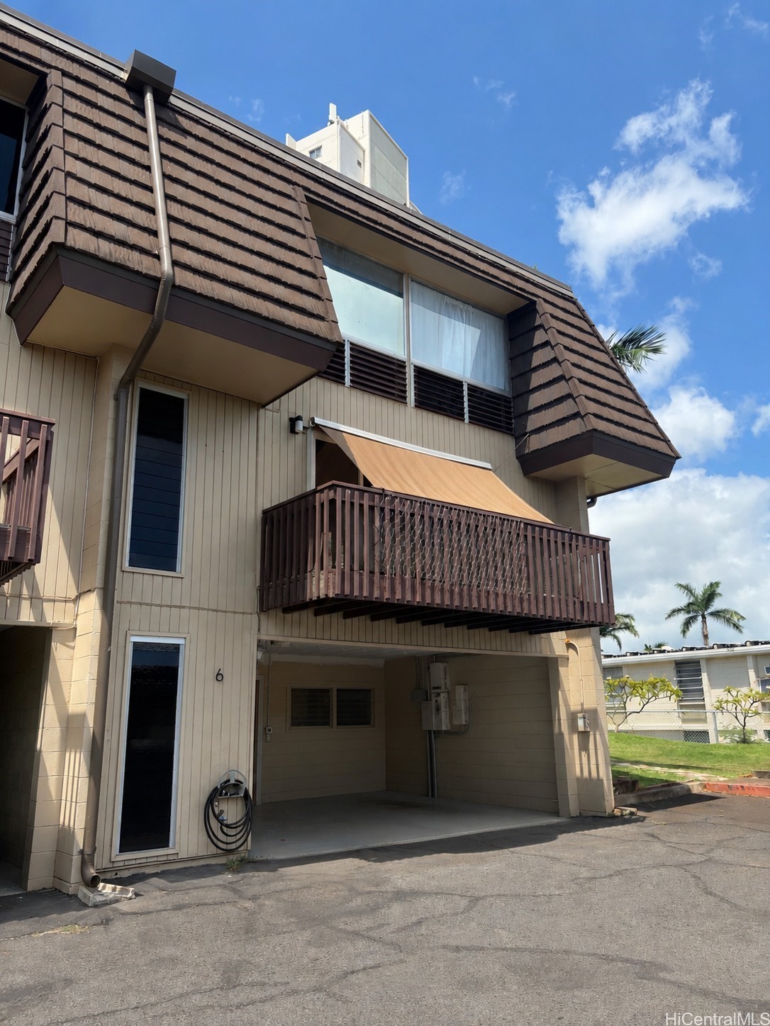 ソルトレイク | 98-281 Ualo Street, Aiea, HI 96701