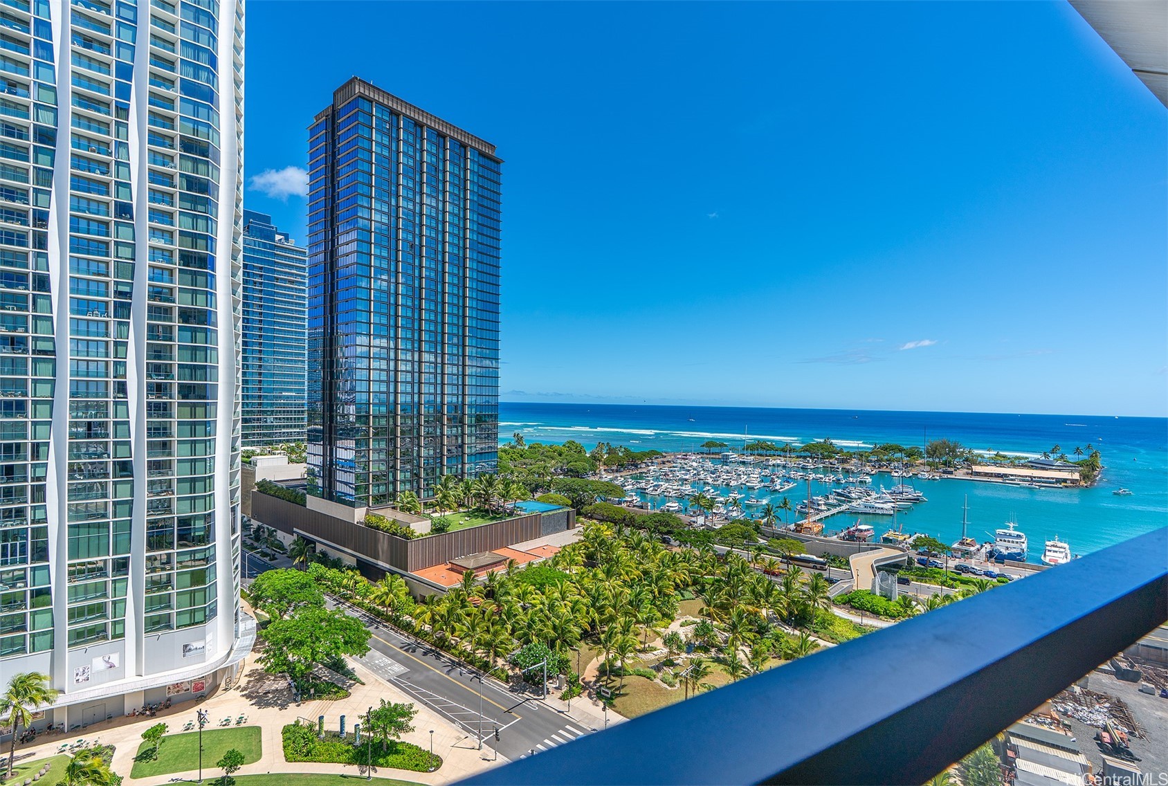 カカアコ・ダウンタウン | 333 Ward Avenue, Honolulu, HI 96814