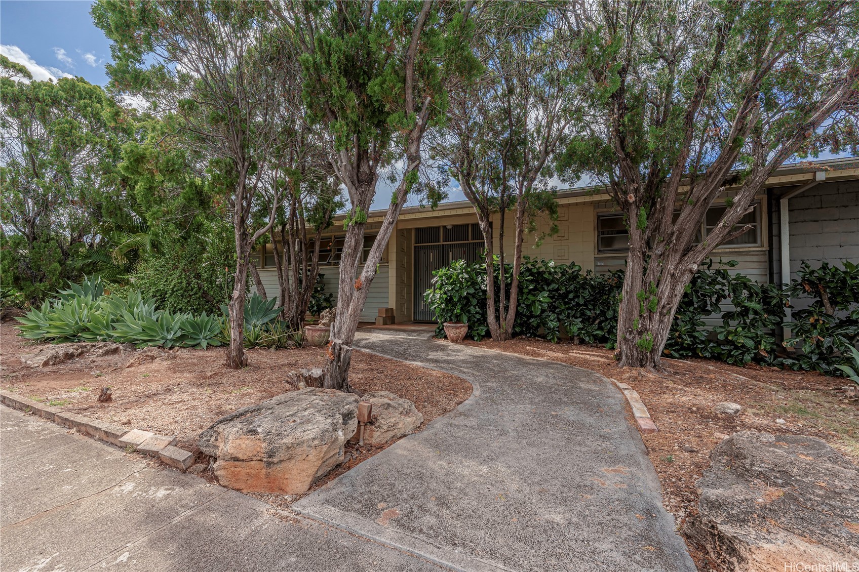 ダイヤモンドヘッド | 4117 Kaimanahila Street, Honolulu, HI 96816
