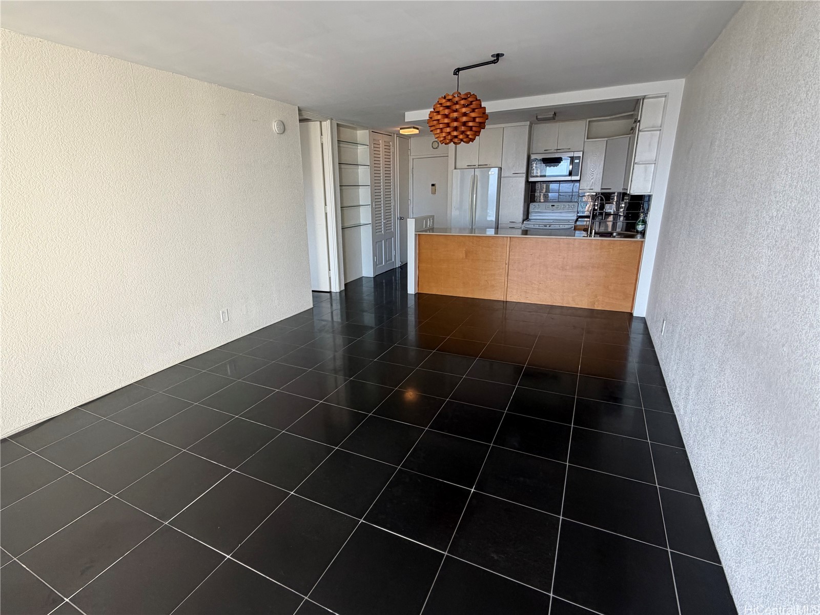 ワイキキ | 400 Hobron Lane, Honolulu, HI 96815