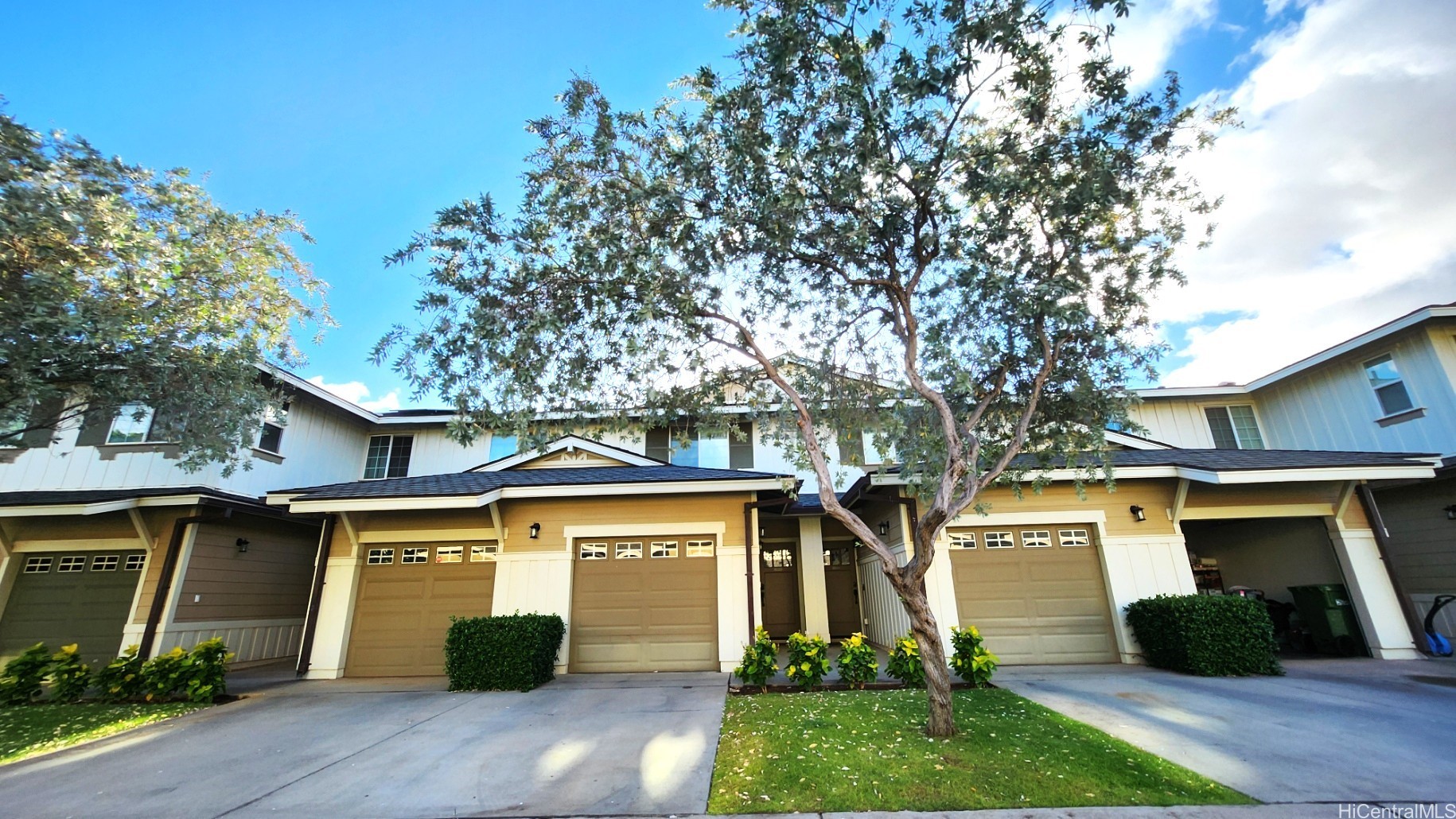カポレイ・コオリナ | 92-1516 Aliinui Drive, Kapolei, HI 96707