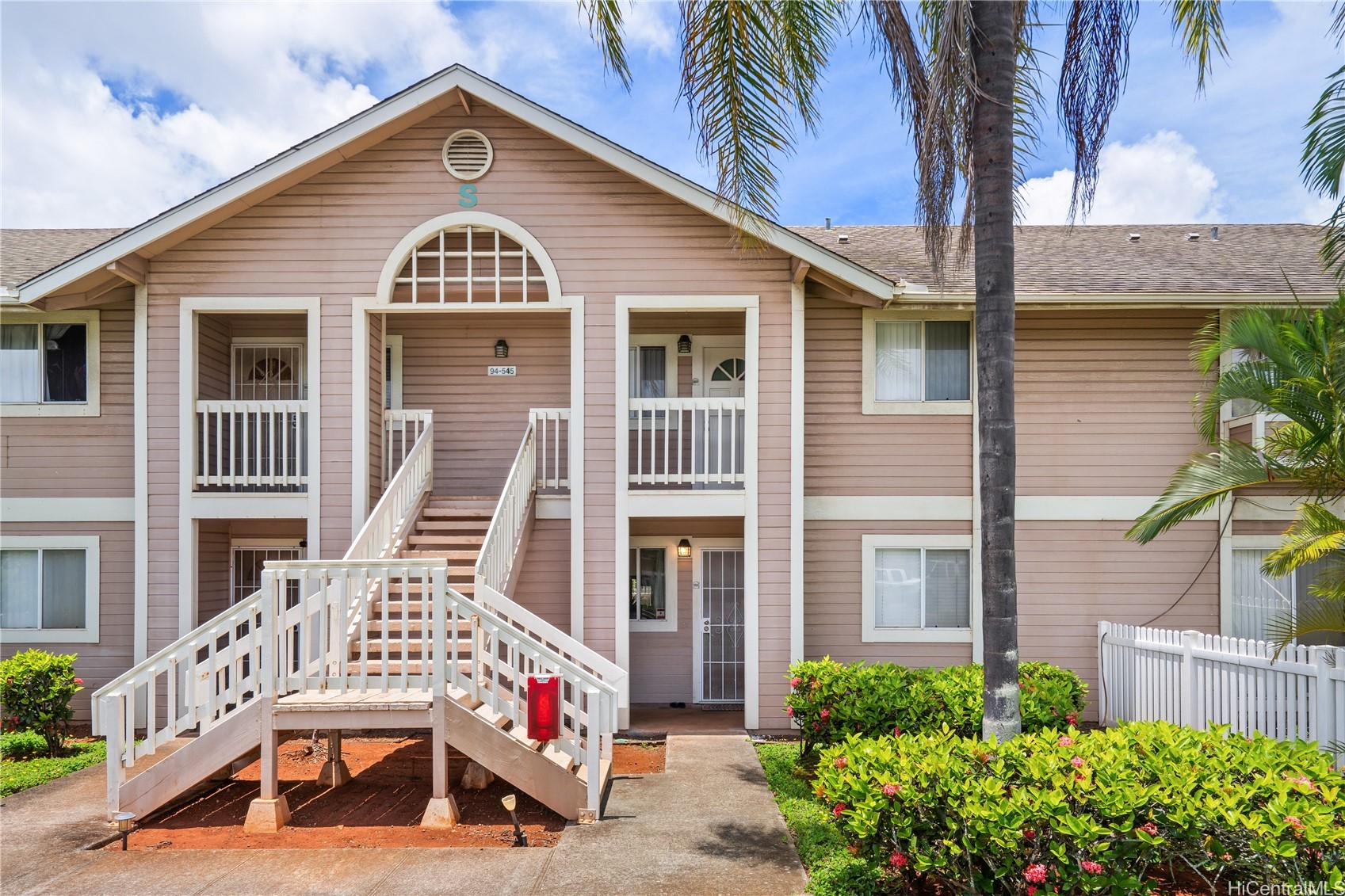 ソルトレイク | 94-545 Lumiaina Street, Waipahu, HI 96797
