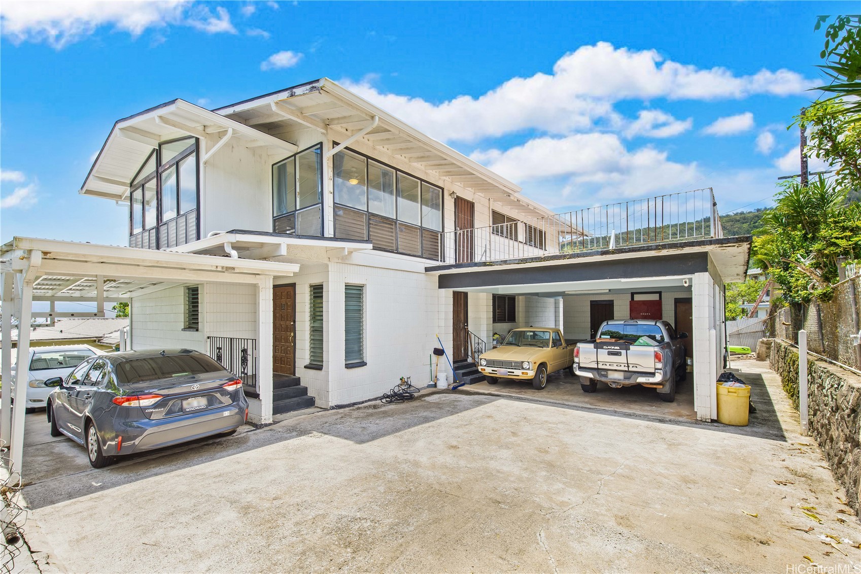 2644 Kamanaiki Street, Honolulu, HI 96819