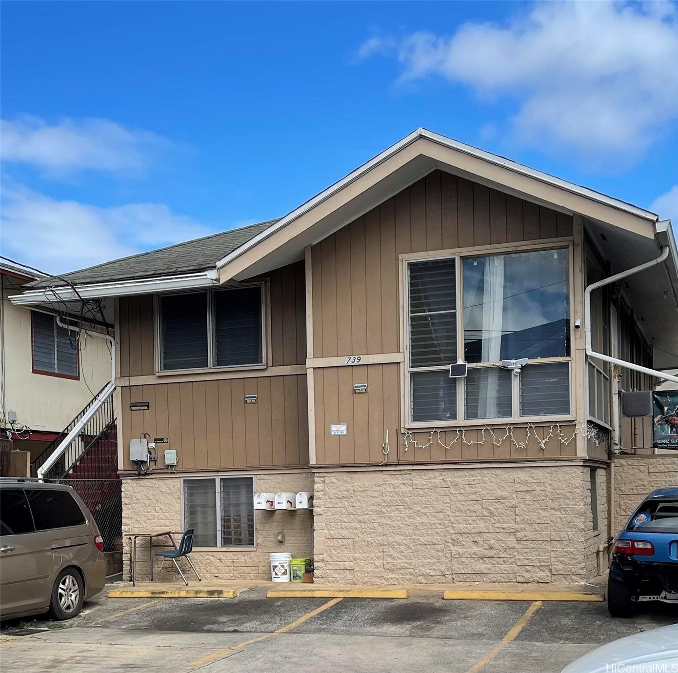 739 Gulick Avenue, Honolulu, HI 96819