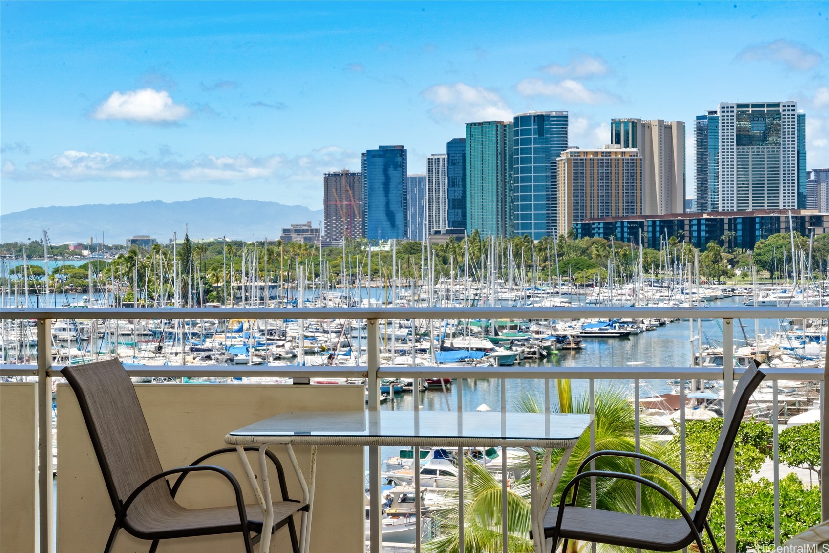 ワイキキ | 1777 Ala Moana Boulevard, Honolulu, HI 96815