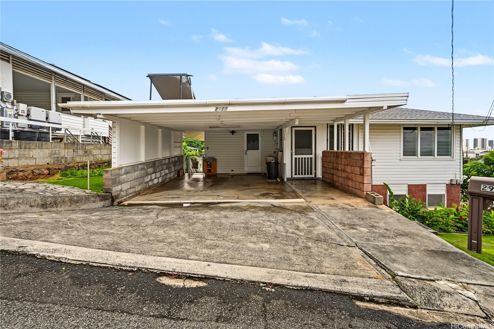 カハラ・ワイアラエ | 2911 Eugene Place, Honolulu, HI 96816