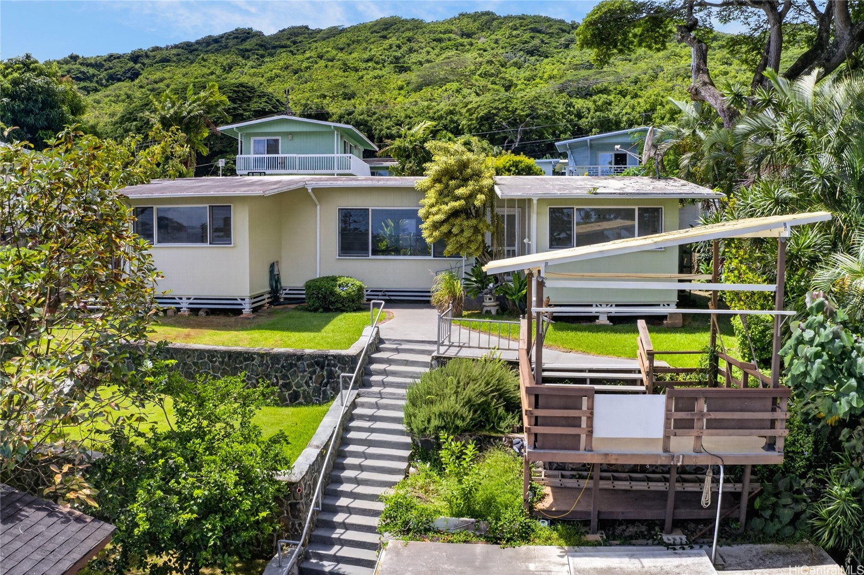 カネオヘ | 47-220 Kamehameha Highway, Kaneohe, HI 96744