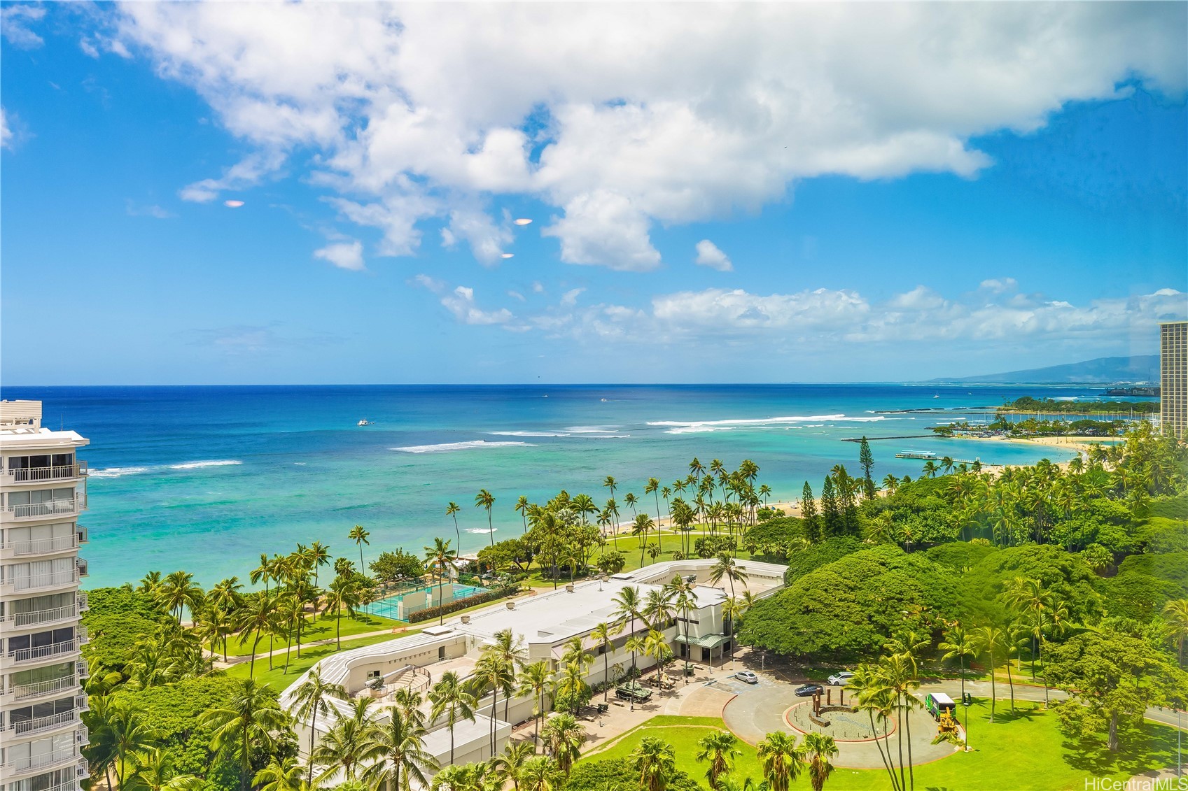 ワイキキ | 223 Saratoga Road, Honolulu, HI 96815