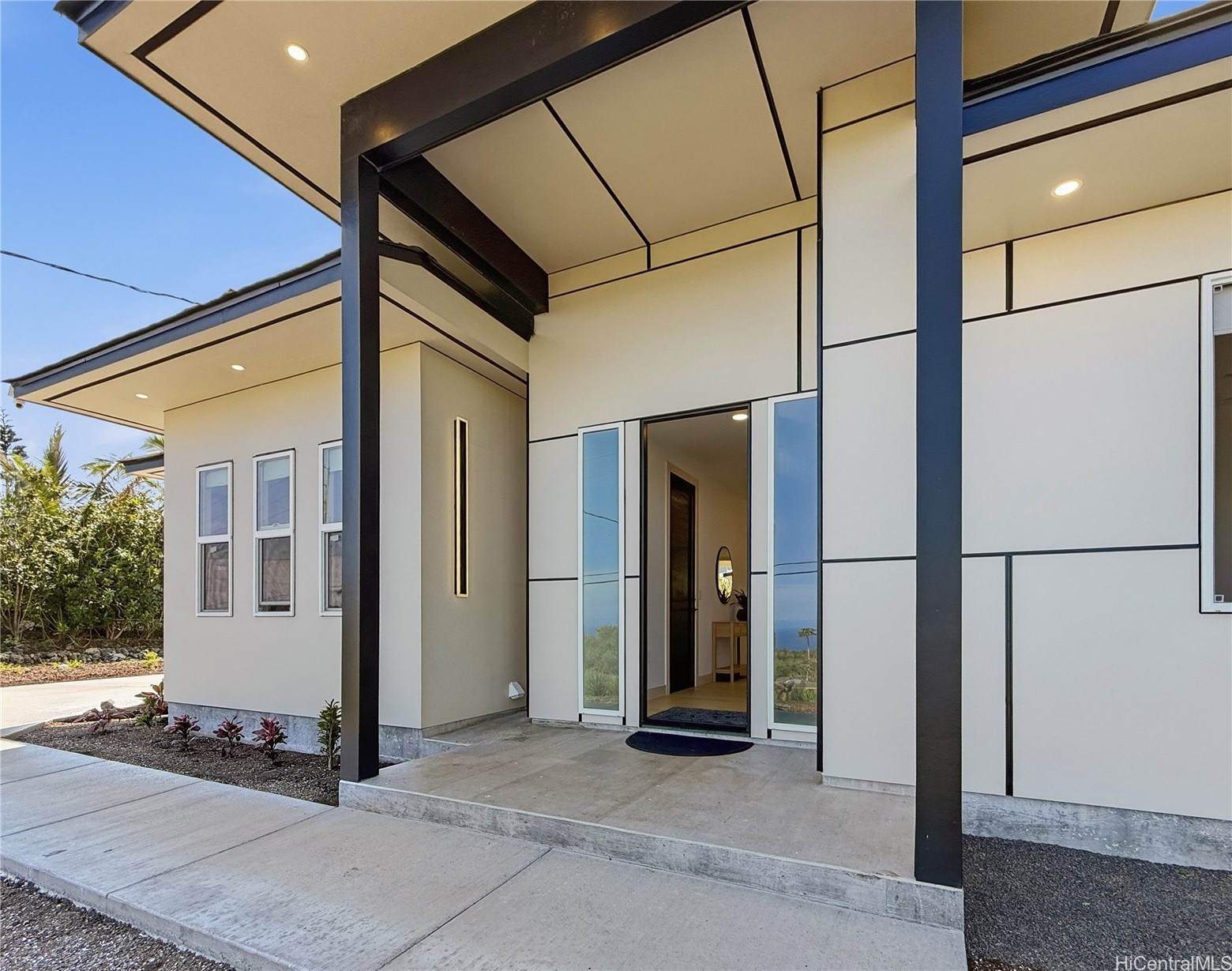 94-1709 WAKEA Avenue, Naalehu, HI 96772