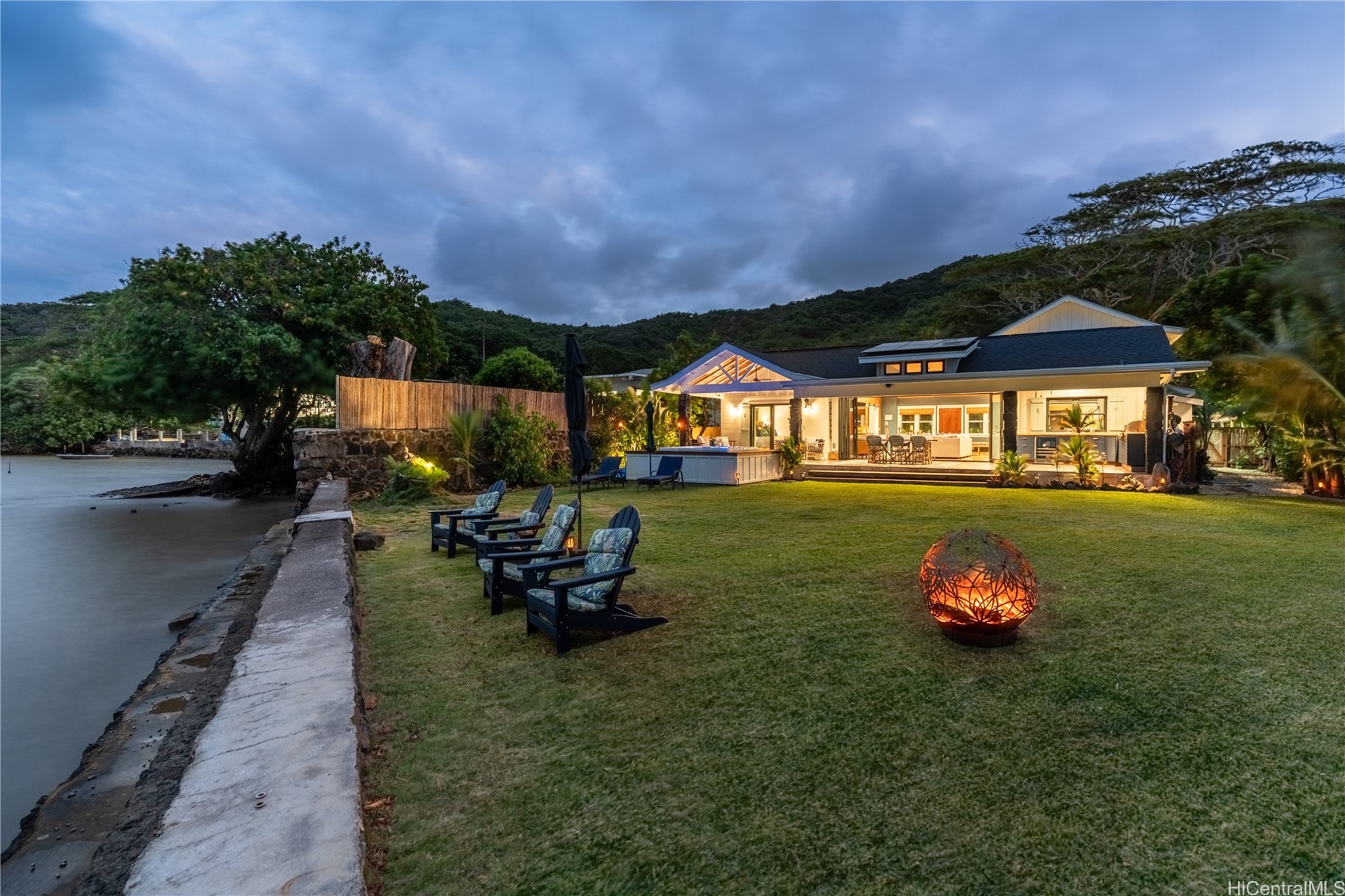 カネオヘ | 47-207 Kamehameha Highway, Kaneohe, HI 96744