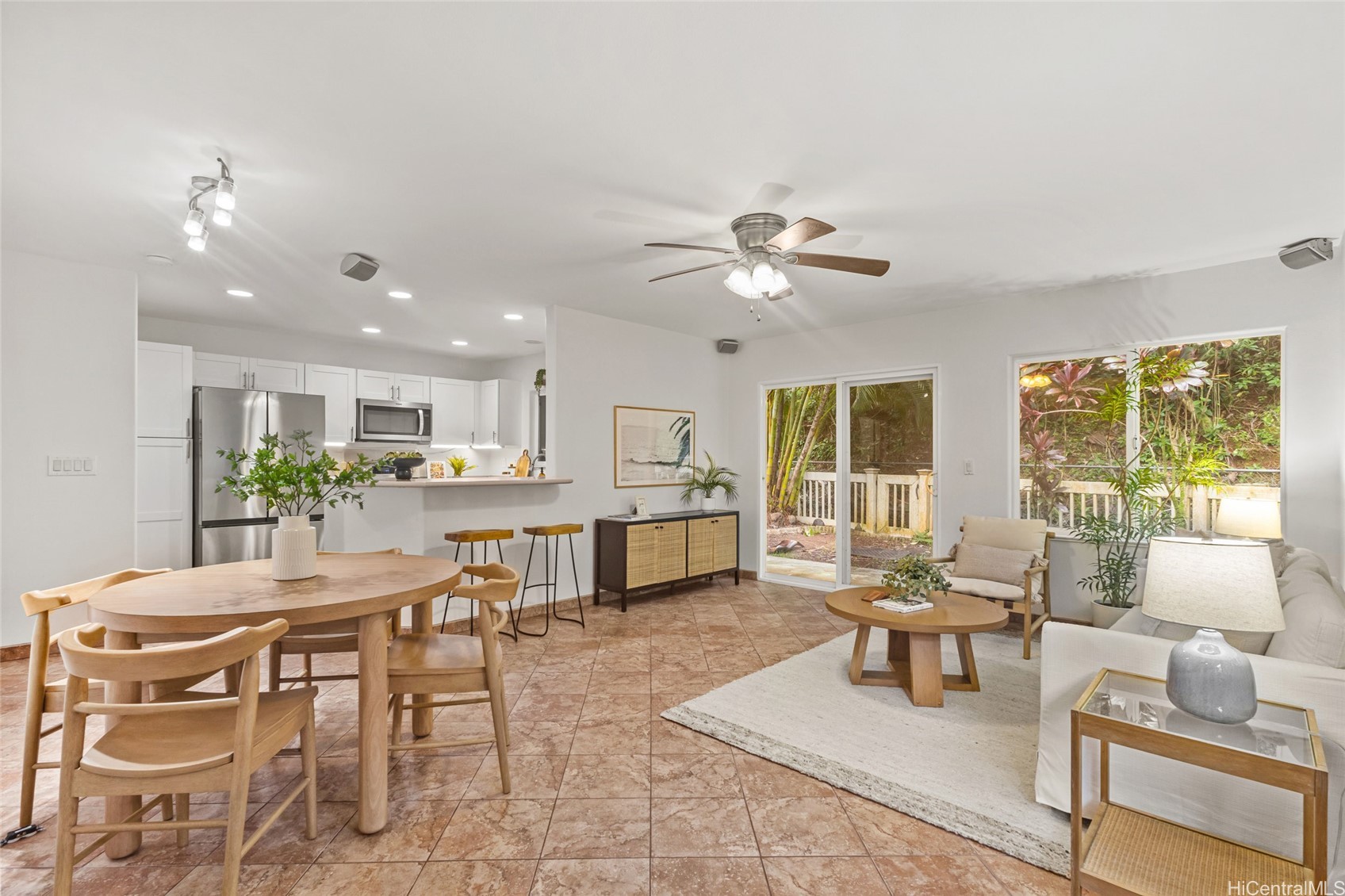 ソルトレイク | 95-1215 Wikao Street, Mililani, HI 96789