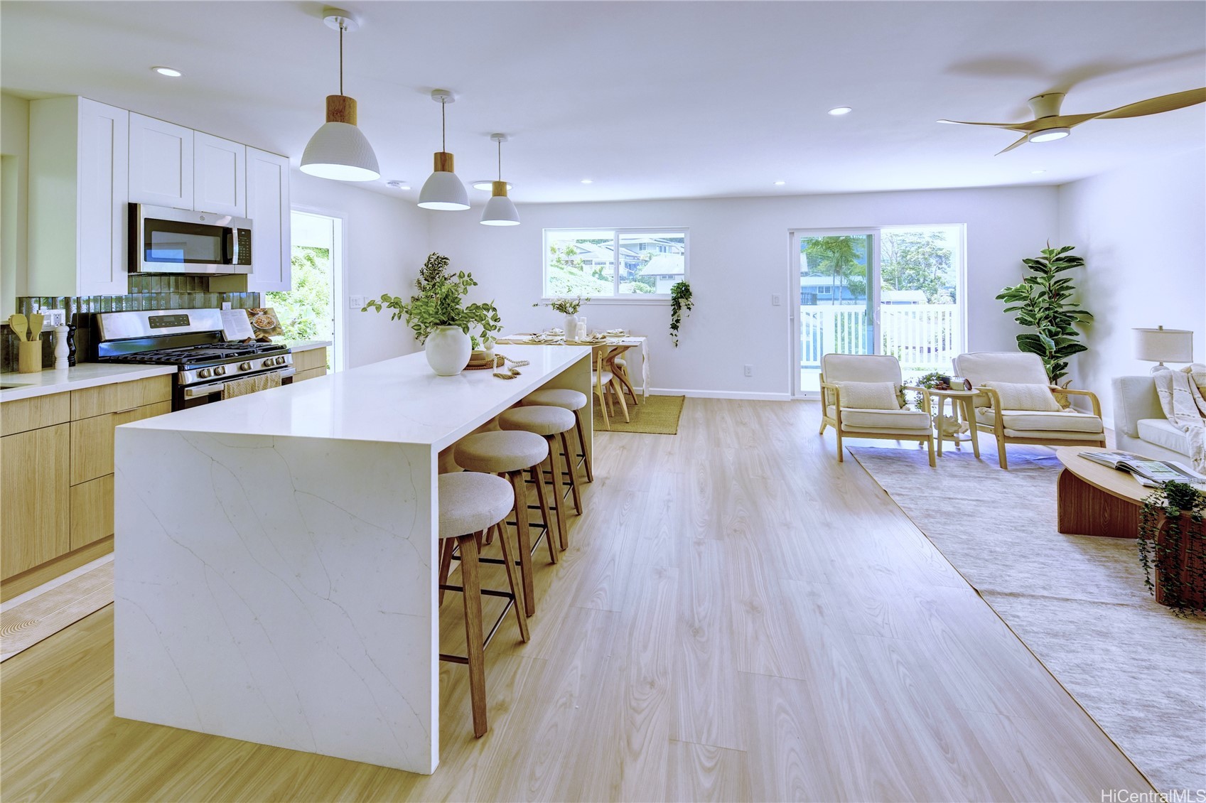 ワイキキ | 3577 Pinao Street, Honolulu, HI 96822