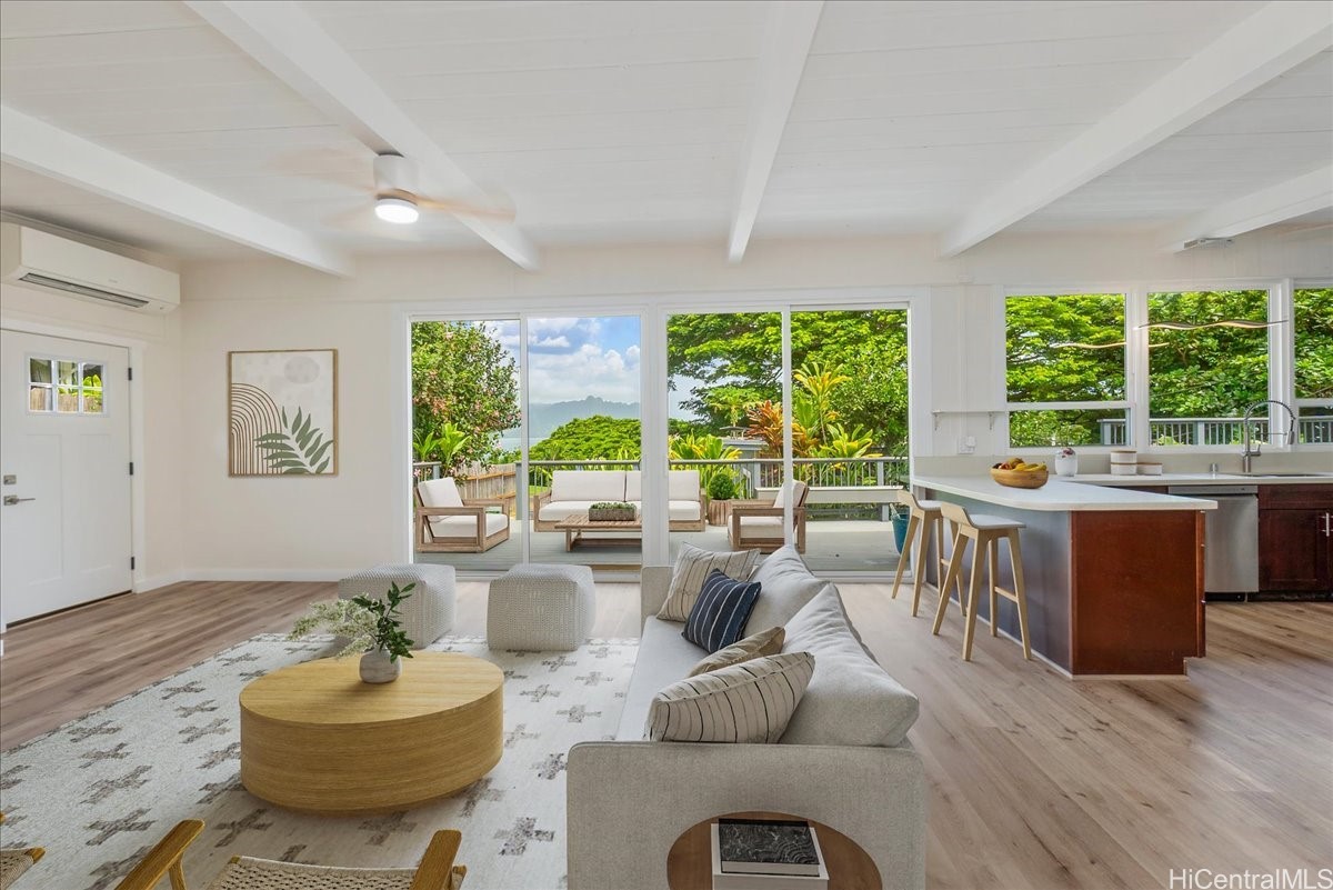 カネオヘ | 47-174 Kamehameha Highway, Kaneohe, HI 96744