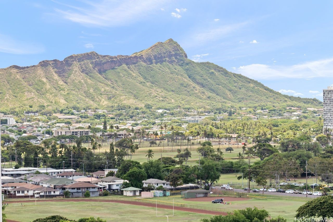 2740 Kuilei Street, Honolulu, HI 96826