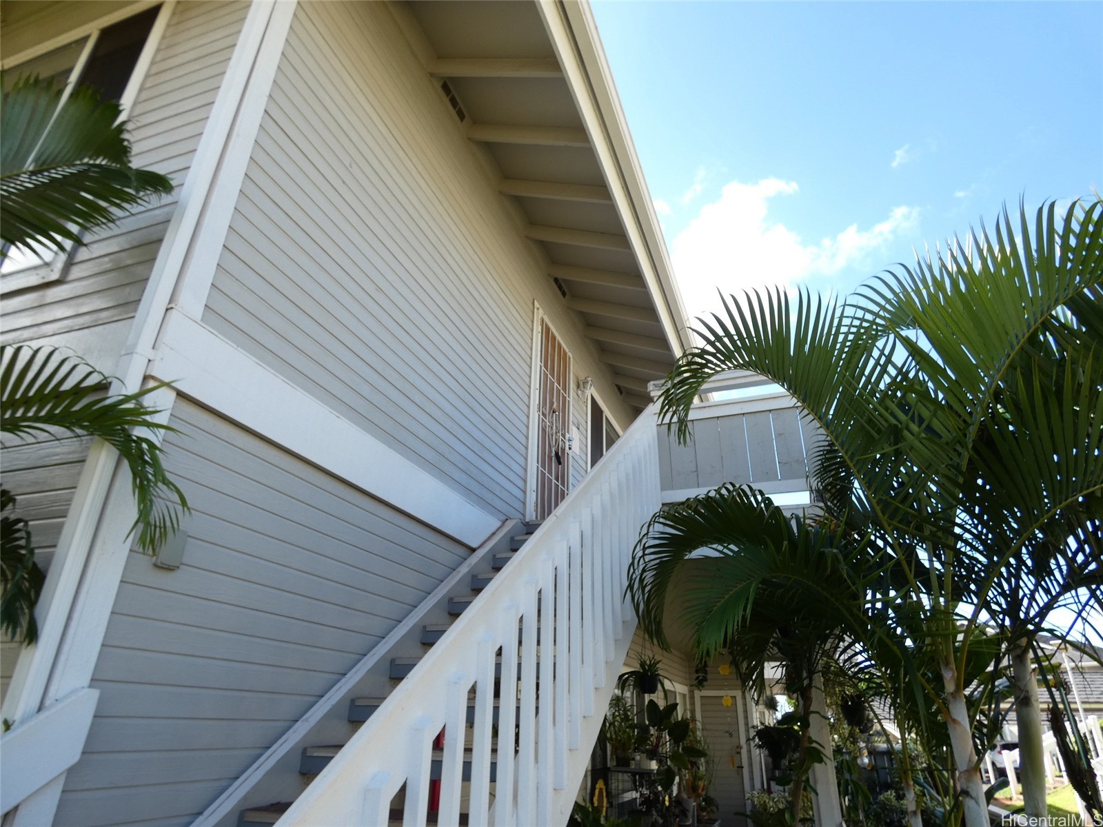 ソルトレイク | 94-1259 Lumikula Street, Waipahu, HI 96797