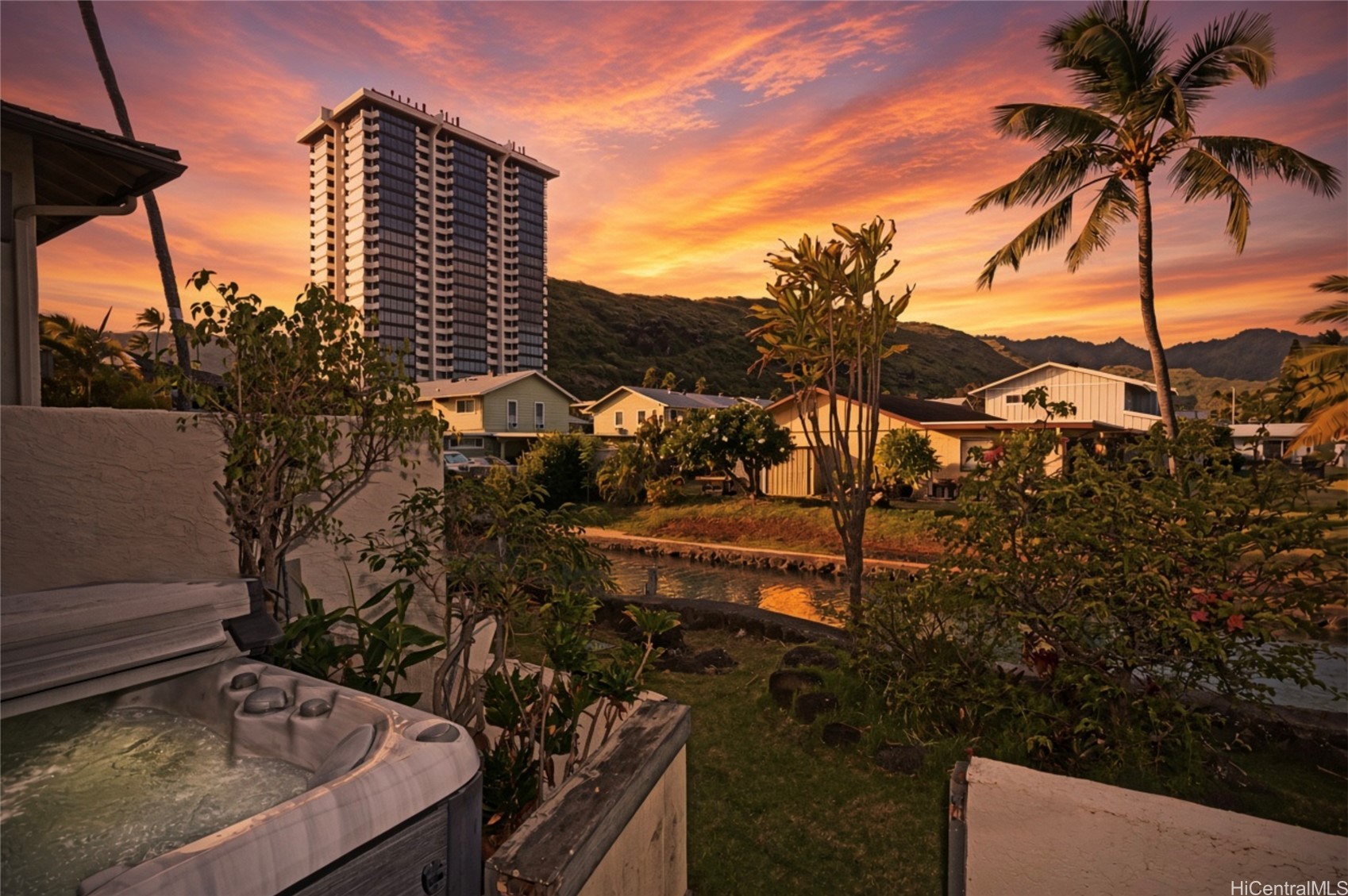 ハワイカイ | 211 Kawaihae Street, Honolulu, HI 96825