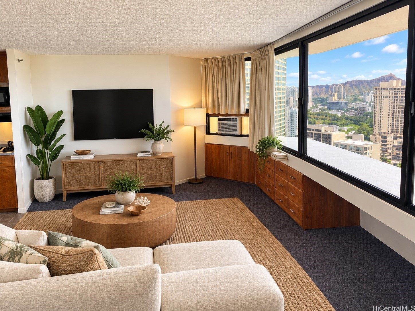 ワイキキ | 1700 Ala Moana Boulevard, Honolulu, HI 96815