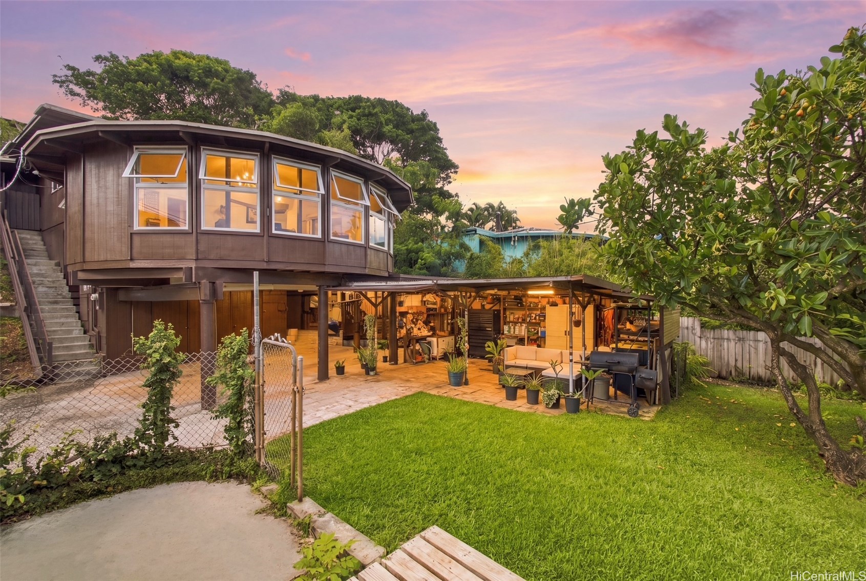 カネオヘ | 45-476 Kamehameha Highway, Kaneohe, HI 96744