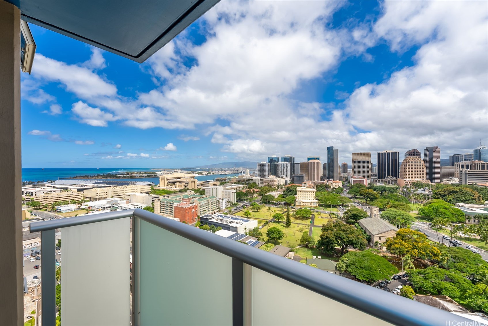カカアコ・ダウンタウン | 801 South Street, Honolulu, HI 96813