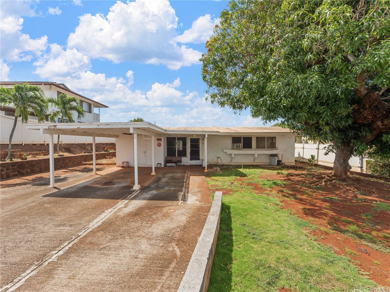 ソルトレイク | 99-527 Pohue Street, Aiea, HI 96701