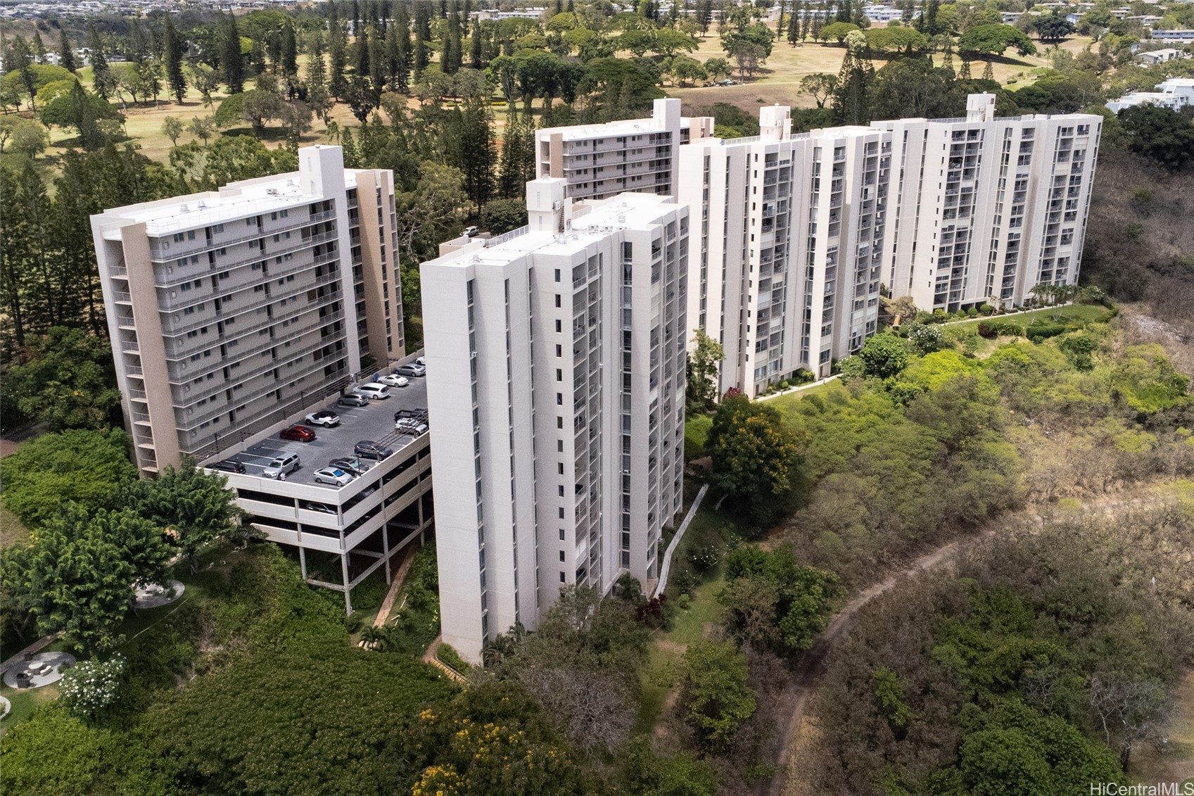 ソルトレイク | 98-719 Iho Place, Aiea, HI 96701