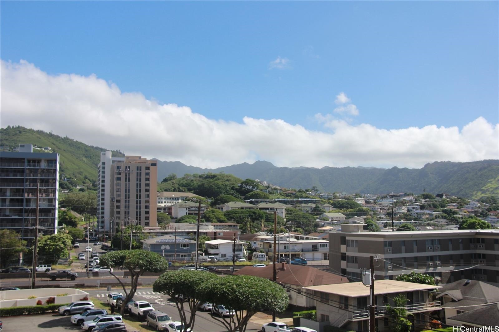 1226 Alexander Street, Honolulu, HI 96826