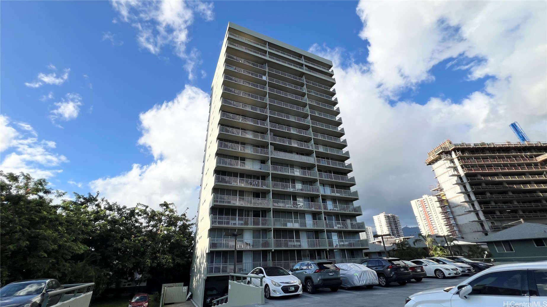 ワイキキ | 2522 Date Street, Honolulu, HI 96826