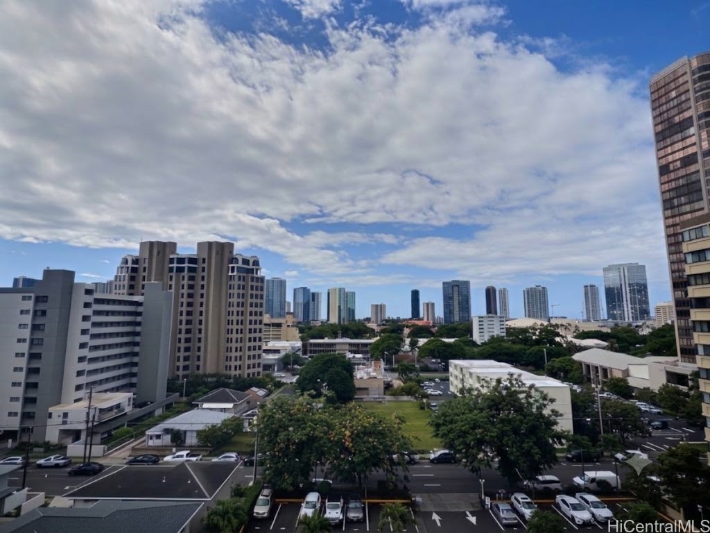 1050 Kinau Street, Honolulu, HI 96814