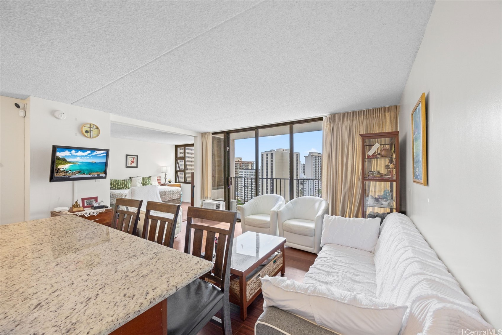 ワイキキ | 201 Ohua Avenue, Honolulu, HI 96815