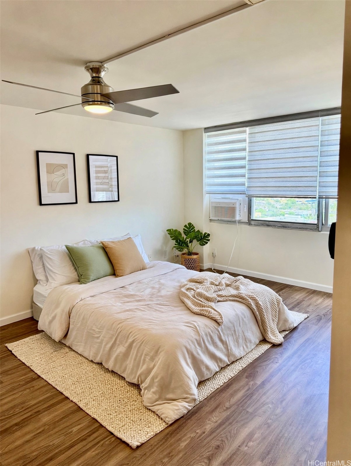 1060 Kamehameha Highway, Pearl City, HI 96782