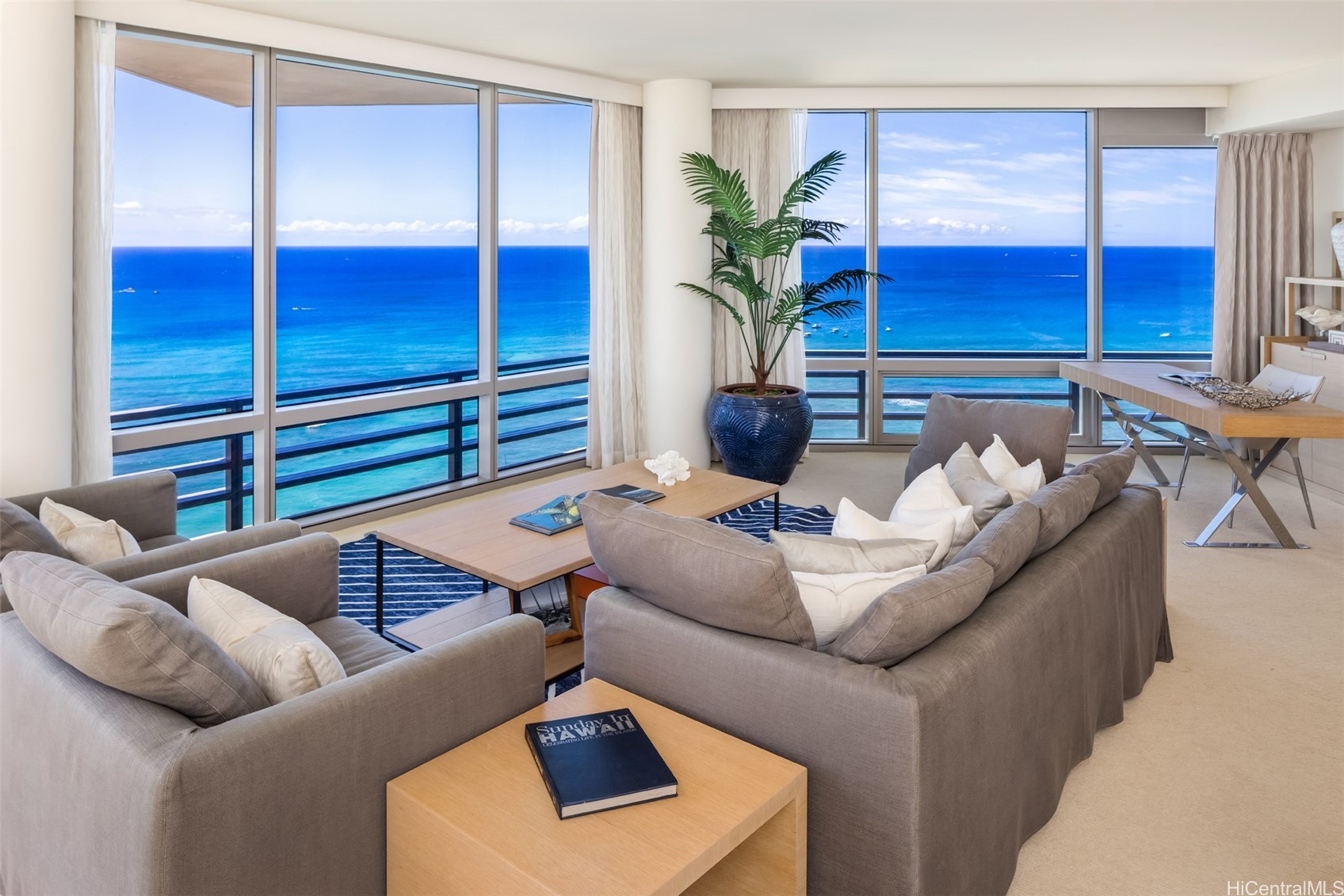 カ・ライ（旧トランプタワー・ワイキキ）の部屋からの景色