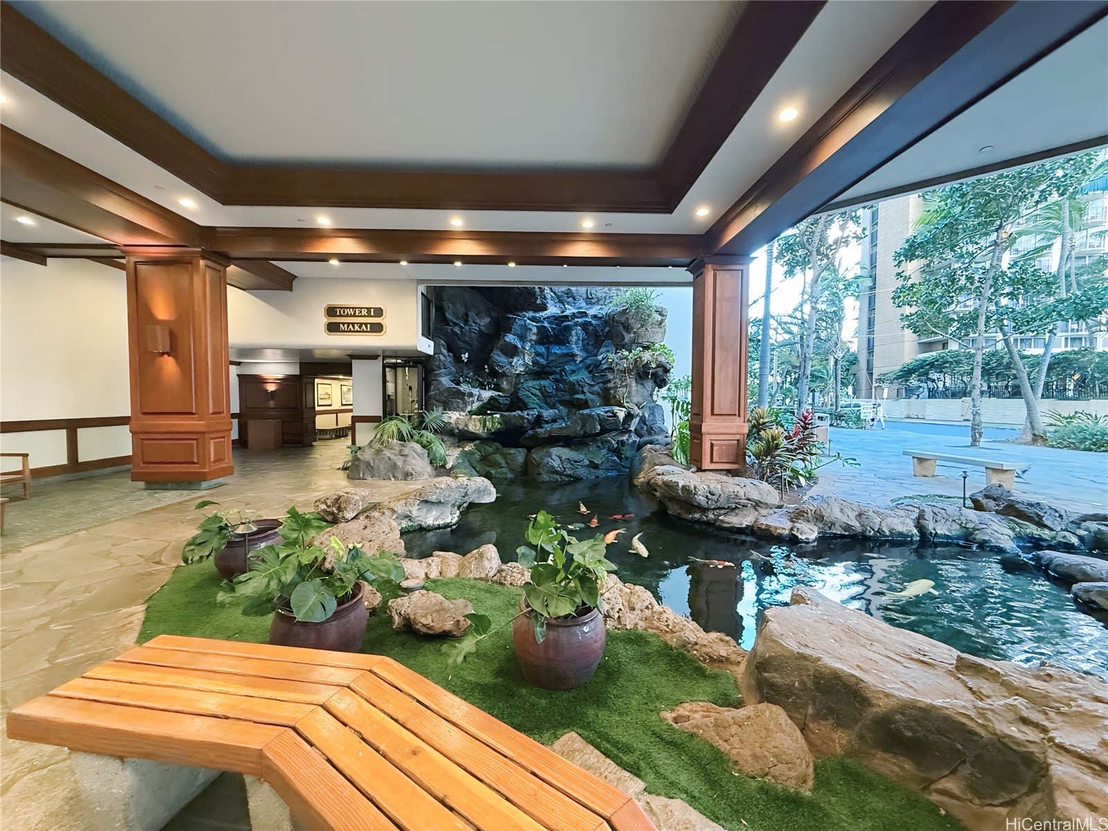 Waikiki Banyanの共用部