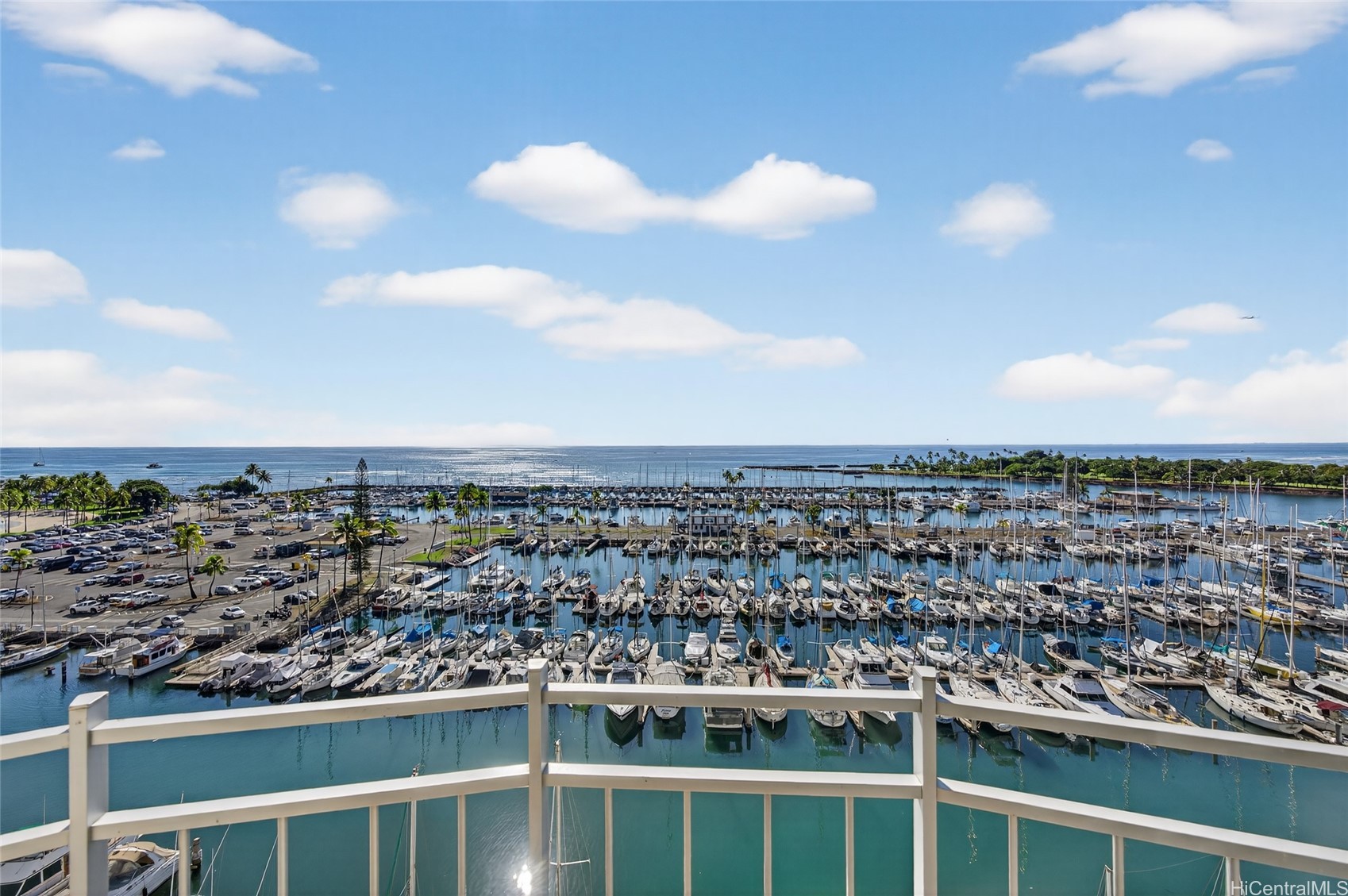 イリカイ・マリーナのロマンチックな景観